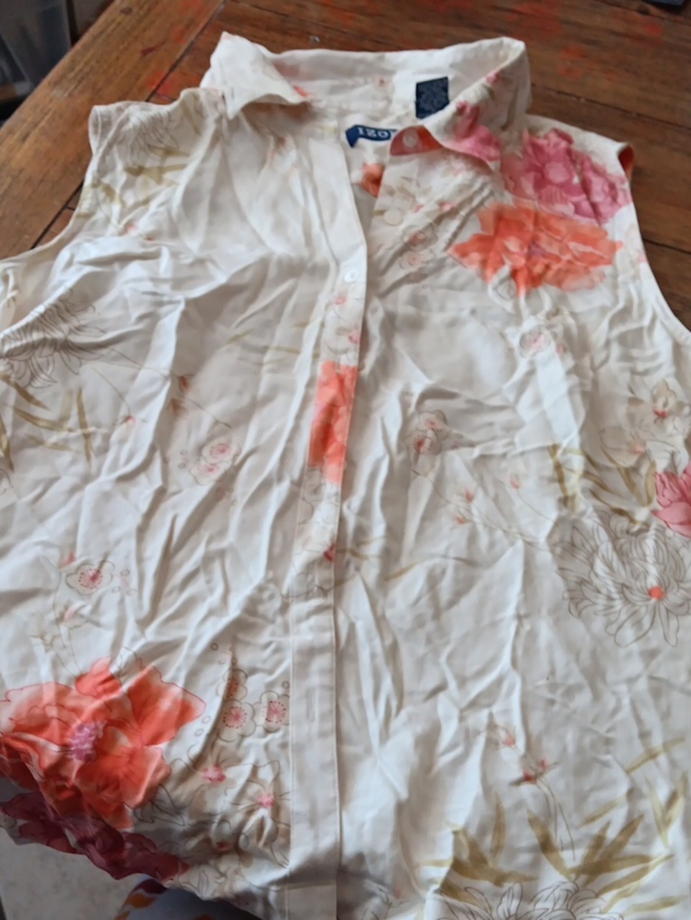 Izod Sleeveless Floral Button-Up Top in Cream with Orange & Pink Blooms